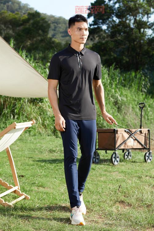 原力释放:探索星球大战背后的黑暗与荣耀